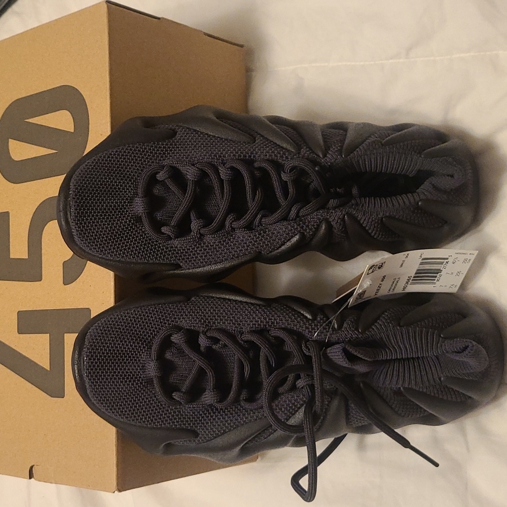 Yeezy 450 Utility (by Confirmed) size 7.5M /9W